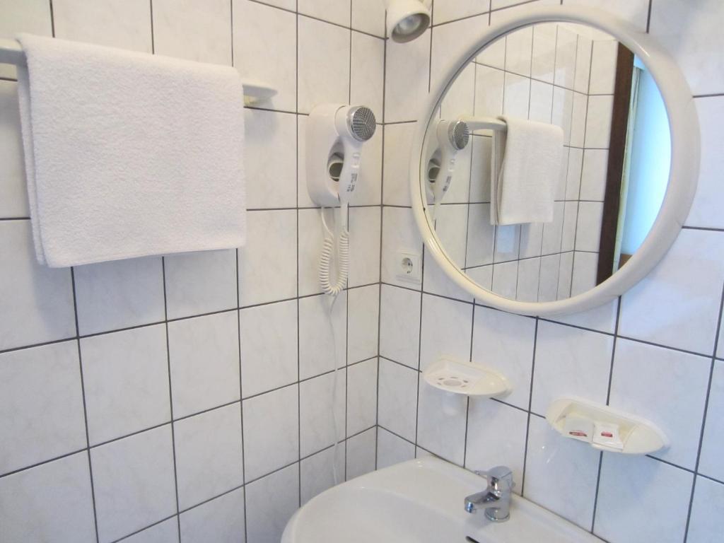Livonija Hotel Sigulda Buitenkant foto