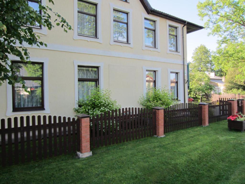 Livonija Hotel Sigulda Buitenkant foto